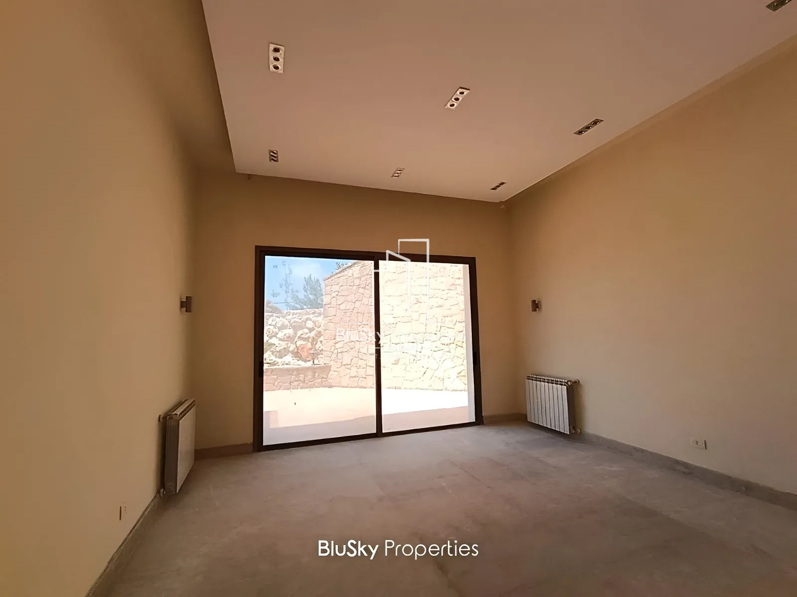 Villa for Sale in Chnaniir