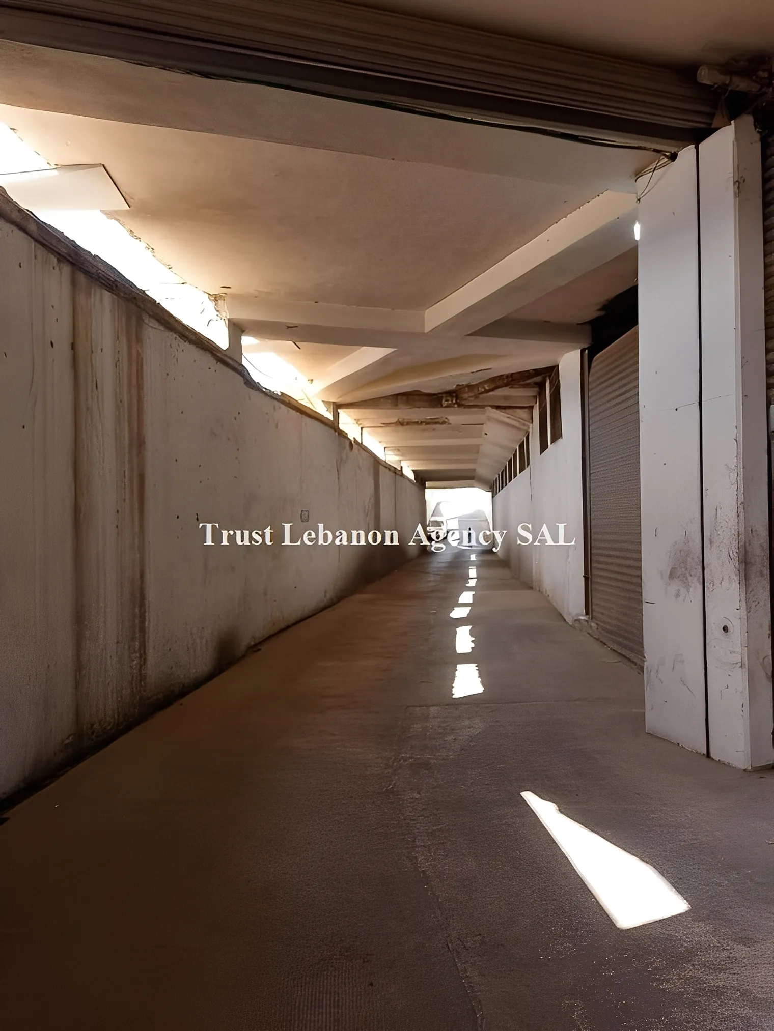 Warehouse for sale in Mar Roukouz