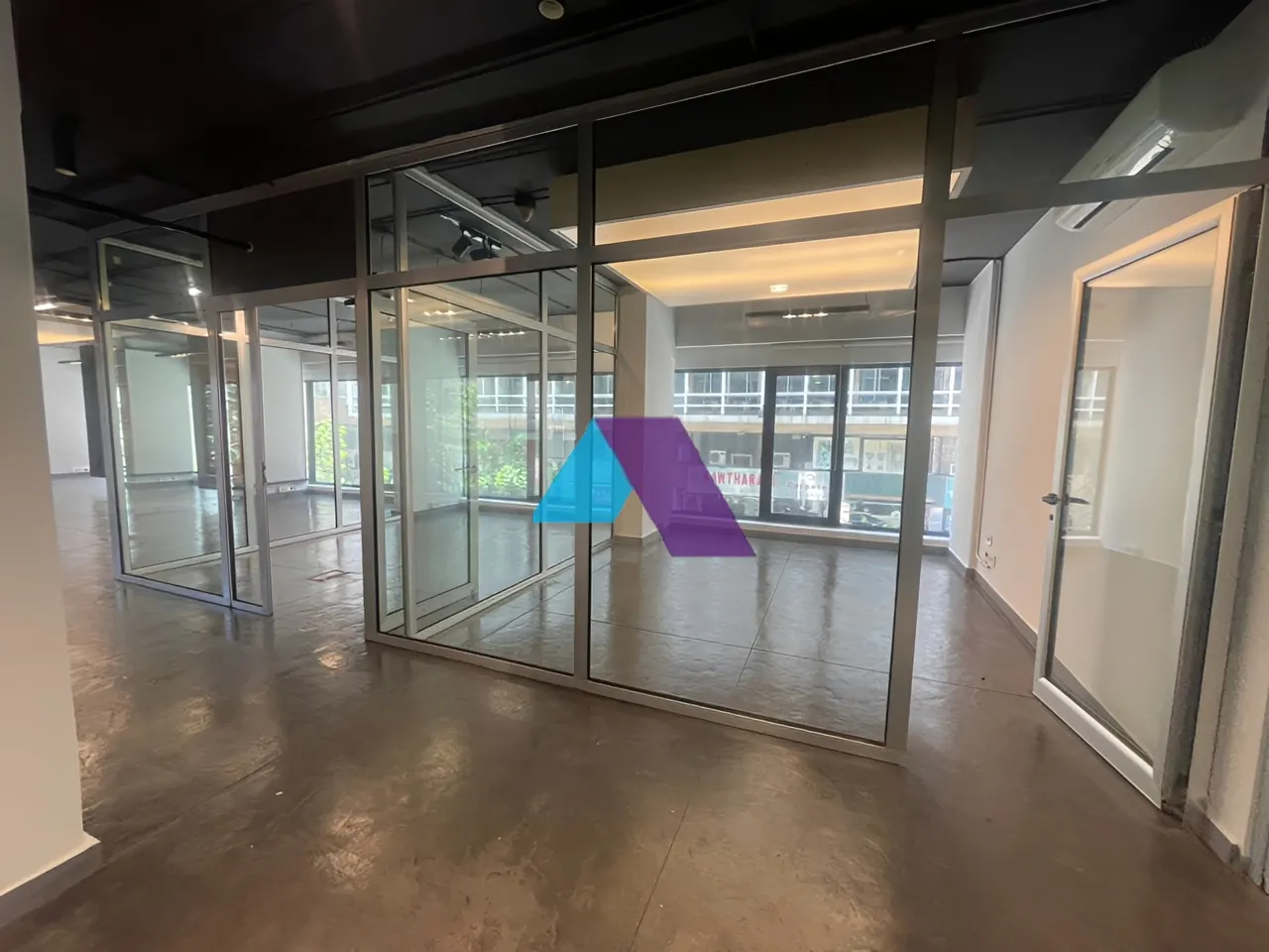 Office for rent in Saifi Village