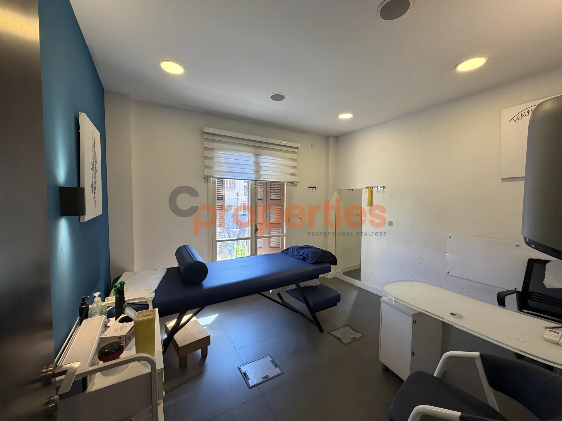 Office for Rent in Achrafieh