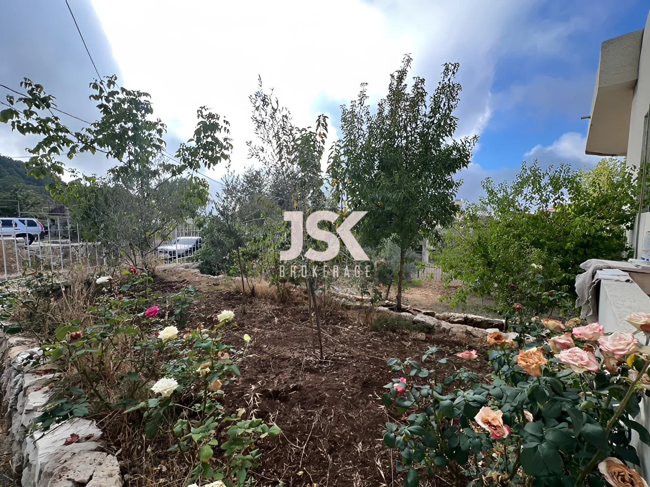 Land for Sale in Aannaya