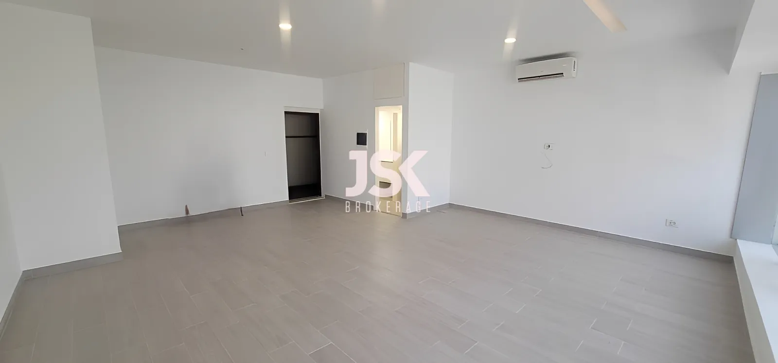 Office for rent in Kaslik