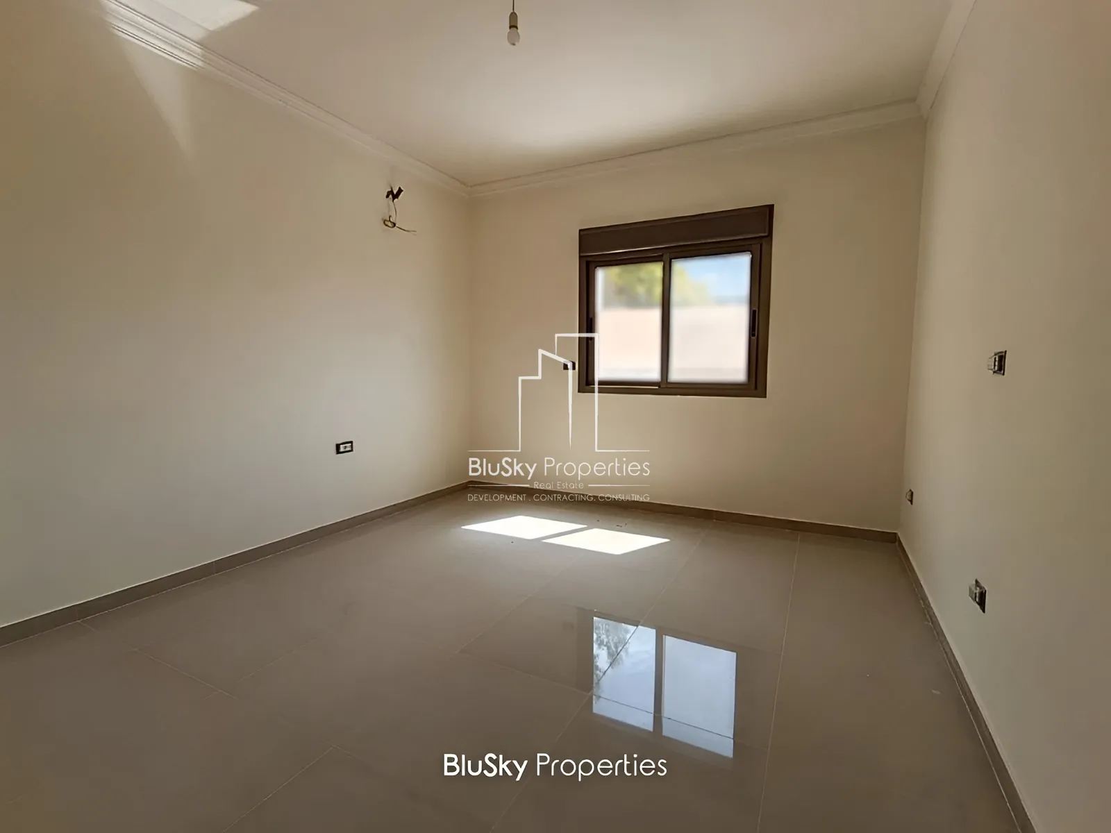 Apartment for Sale in Kfarhbeb - 3 bed, 4 bath