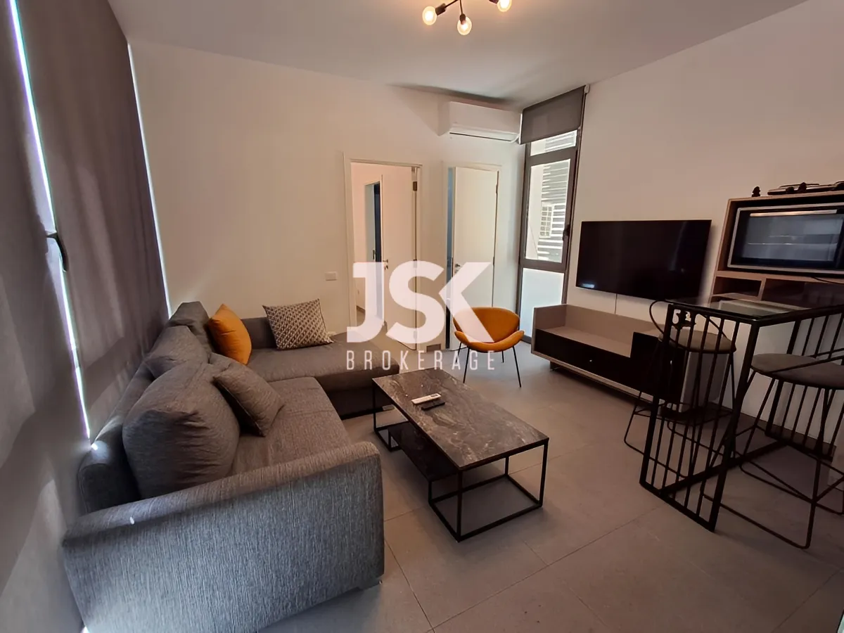 Apartment for Sale in Monot, Beirut, Lebanon - 1 bed, 2 bath