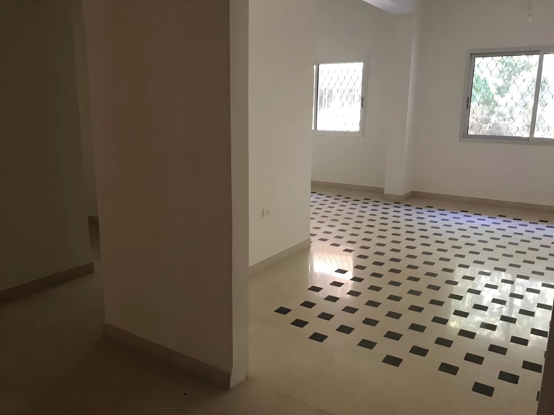 Apartment for Sale in Achrafieh - 3 bed, 2 bath