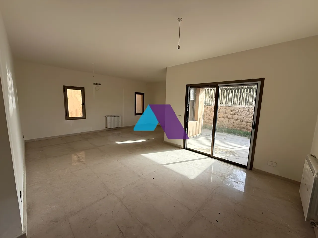 Apartment for Sale in Ballouneh