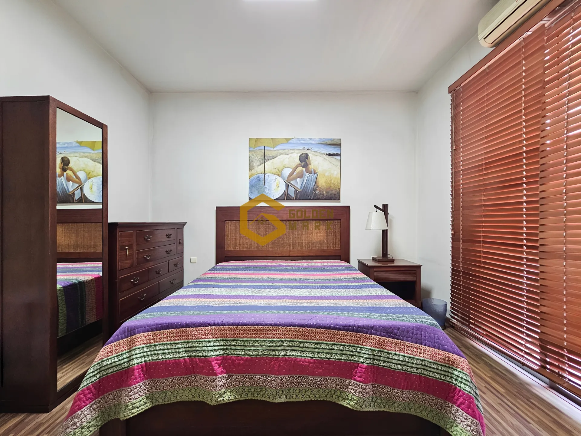 Apartment for Sale in Achrafieh, Beirut - 1 bed, 2 bath