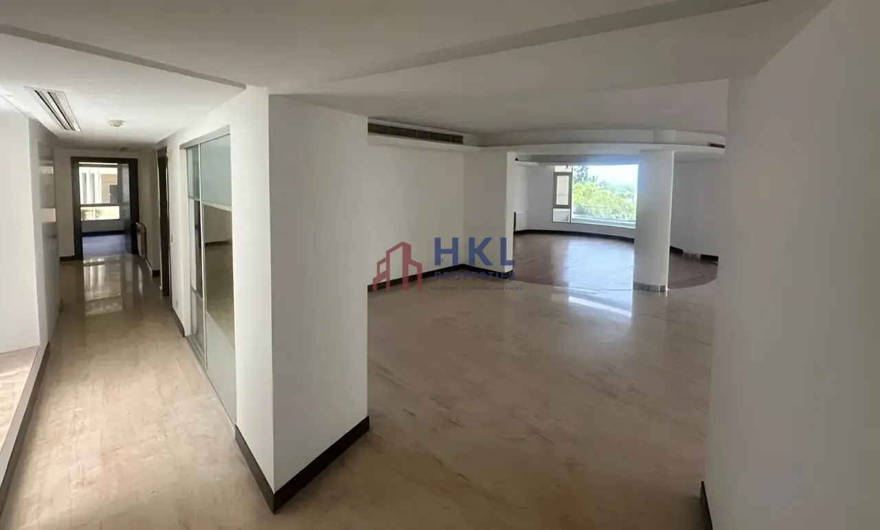 Apartment for rent in Achrafieh, Beirut, Lebanon - 4 bed, 5 bath