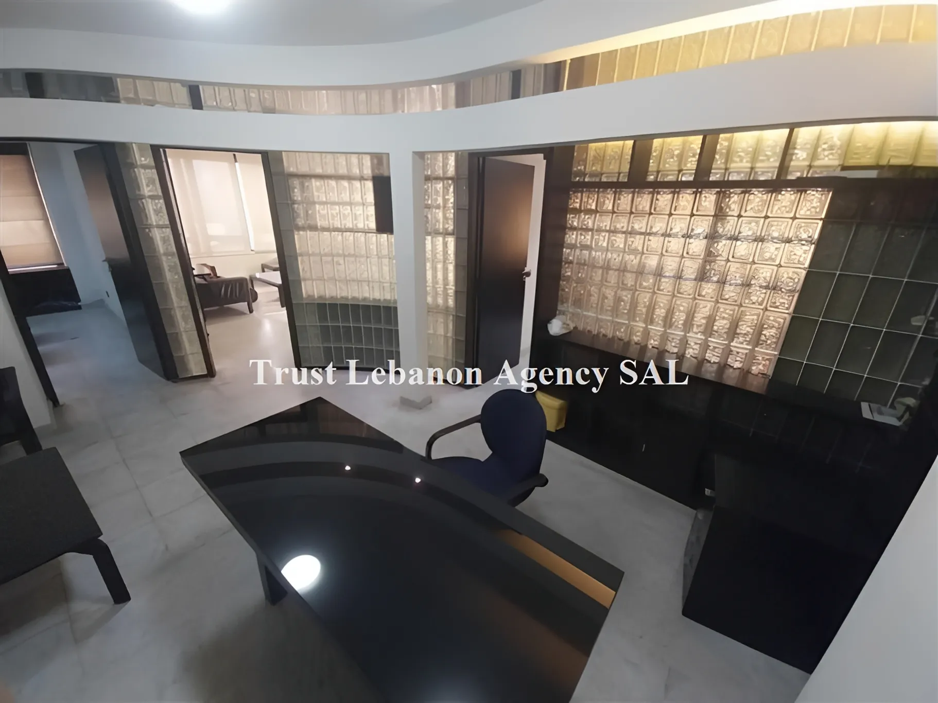Office for sale in Baabda, Furn Al Chebak