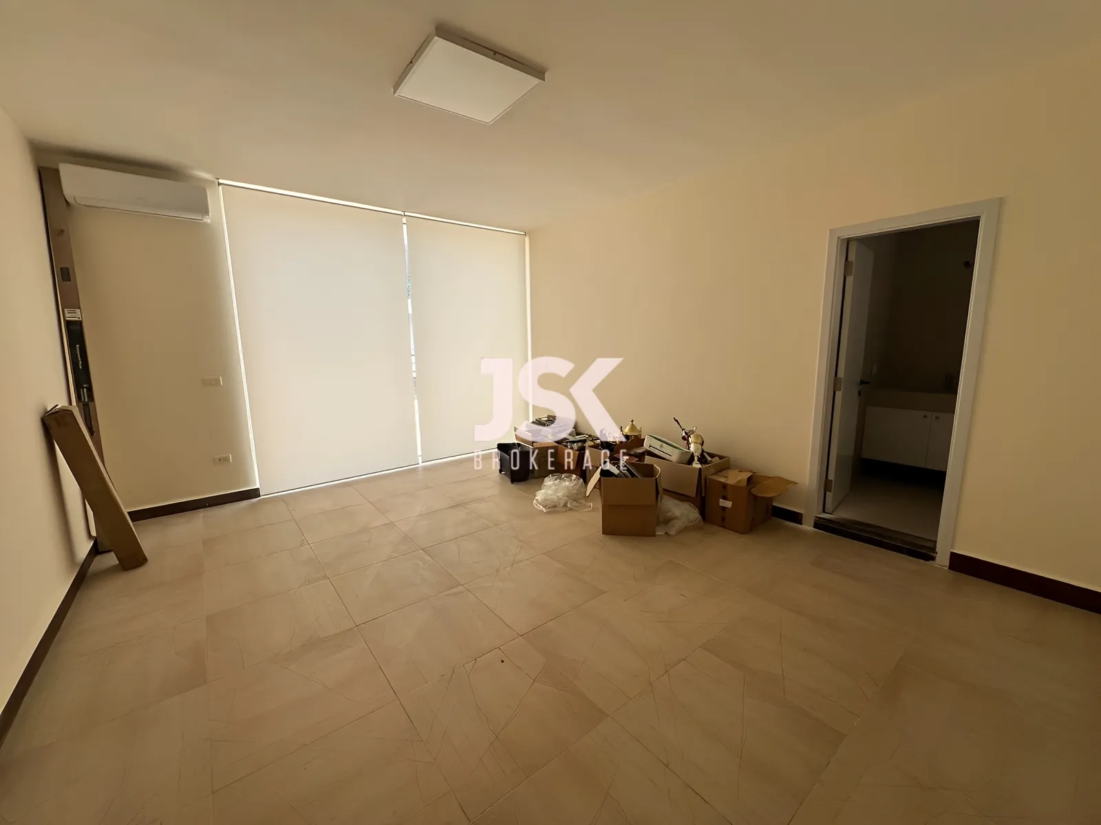 Apartment for Sale in Forn El Chebbak