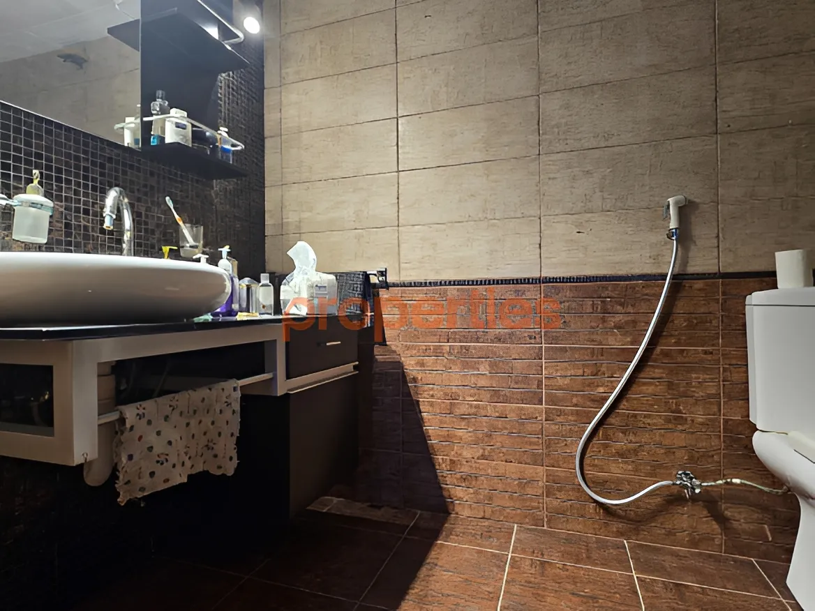 Office for Sale in Chiyah