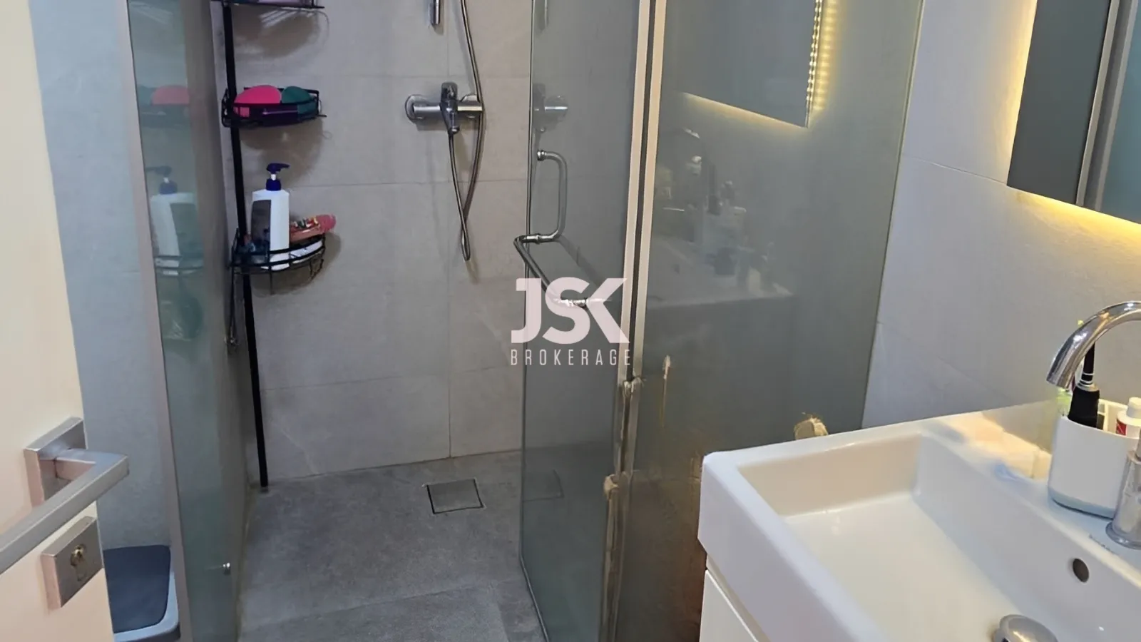 Loft for Sale in Mar Mikhael