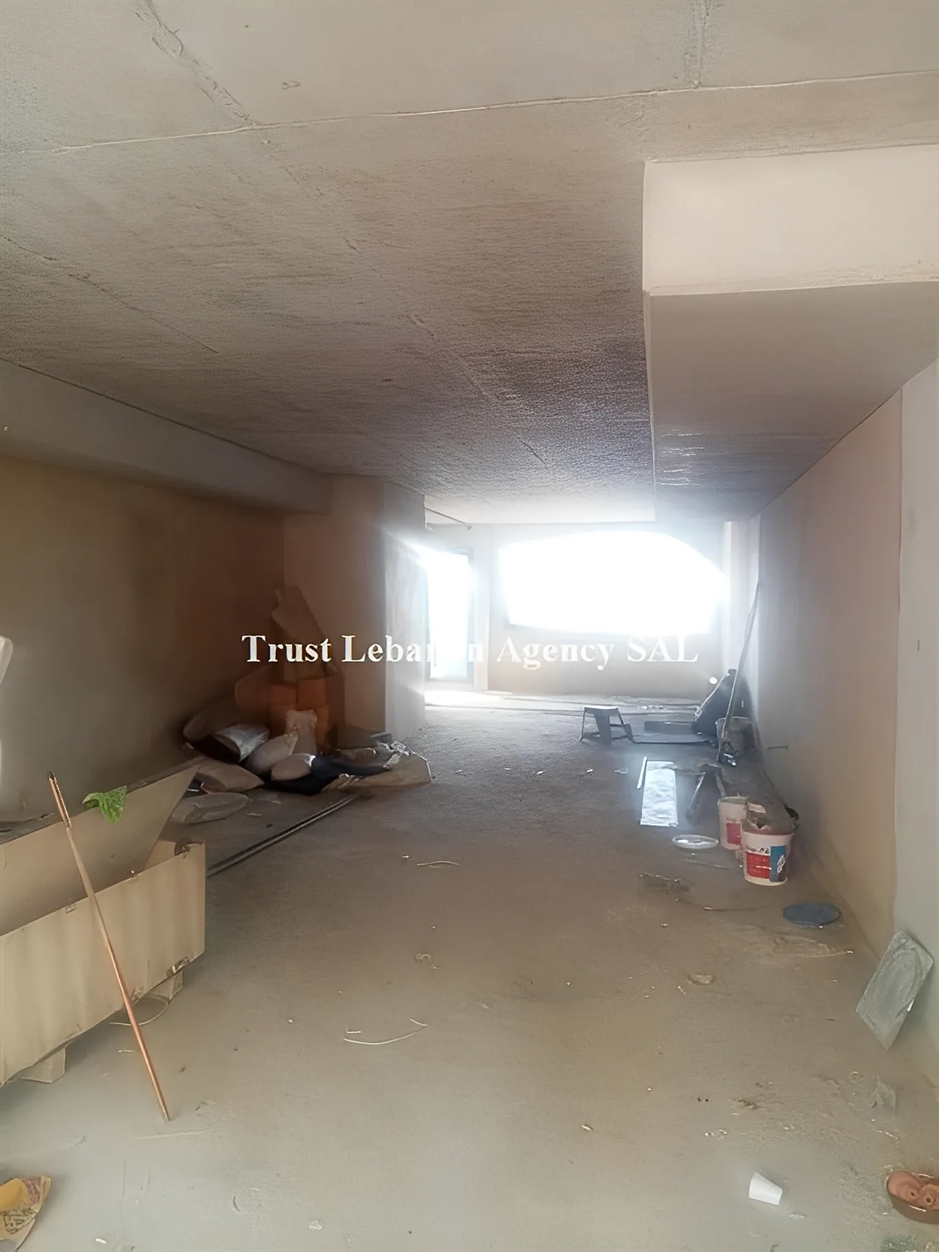 Shop for rent in Metn, Mansourieh