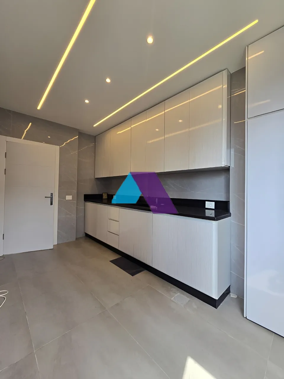 Apartment for Sale in Raoucheh