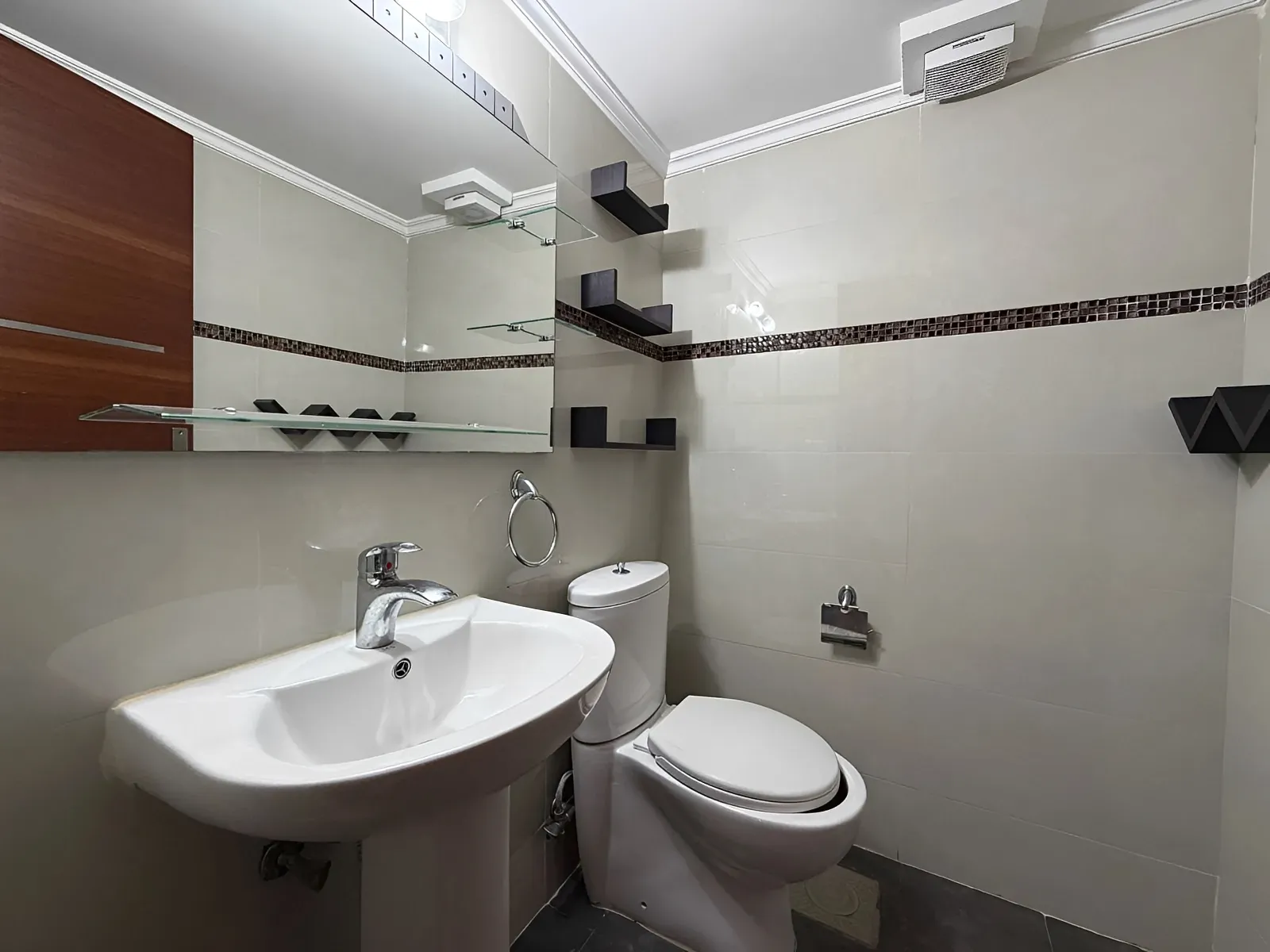 Apartment for Rent in Ghadir - 2 bed, 3 bath