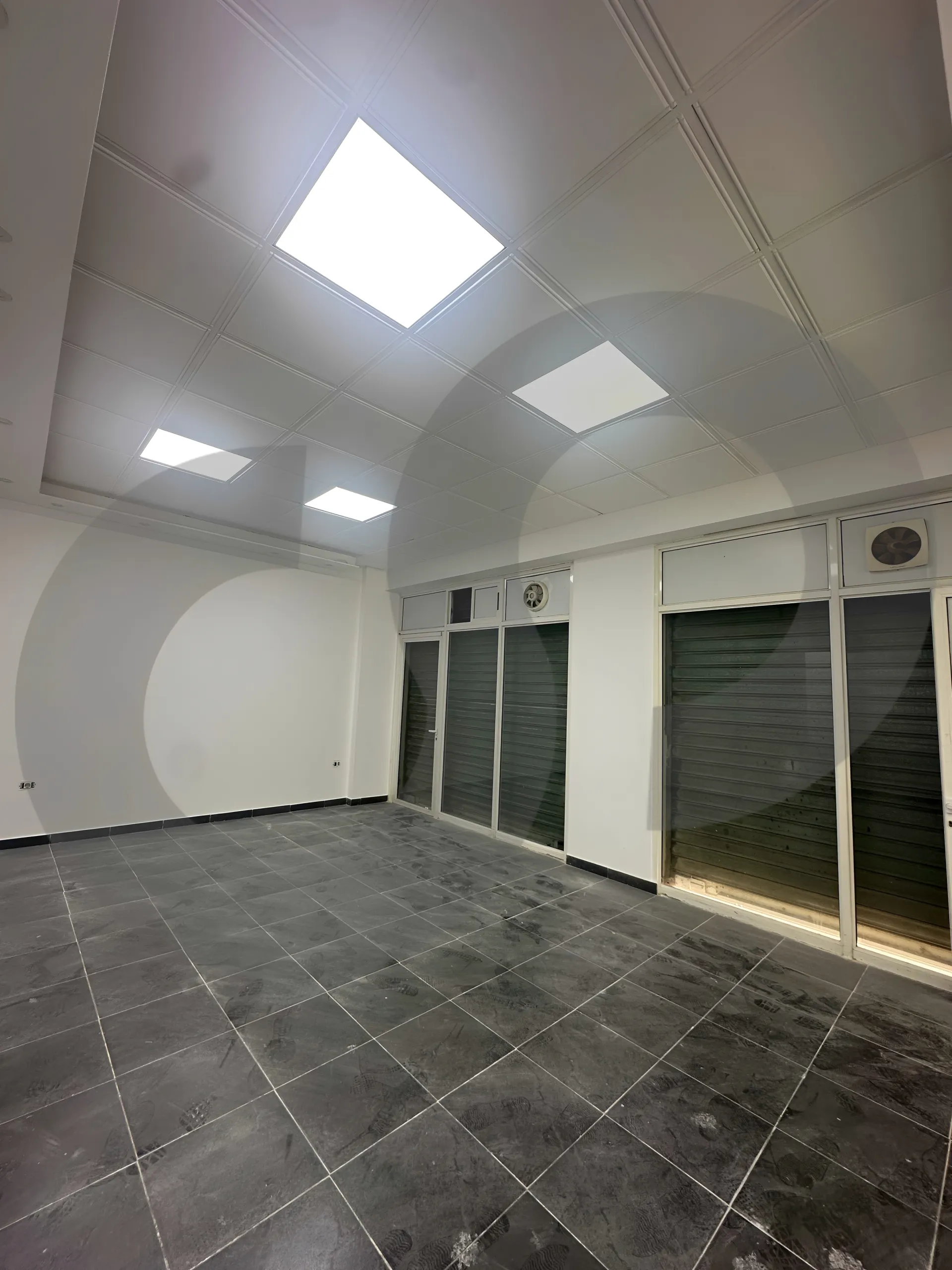 Commercial Property for Rent in Safra