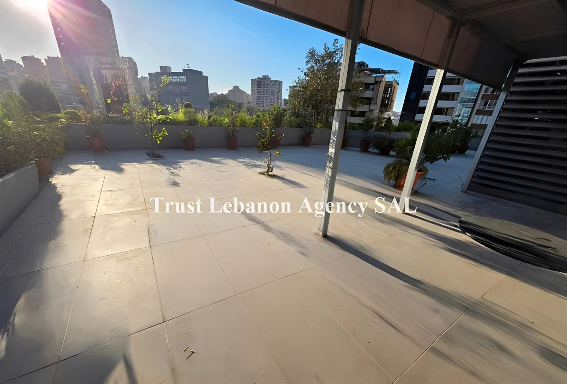 Office For Rent in Metn, Dekweneh