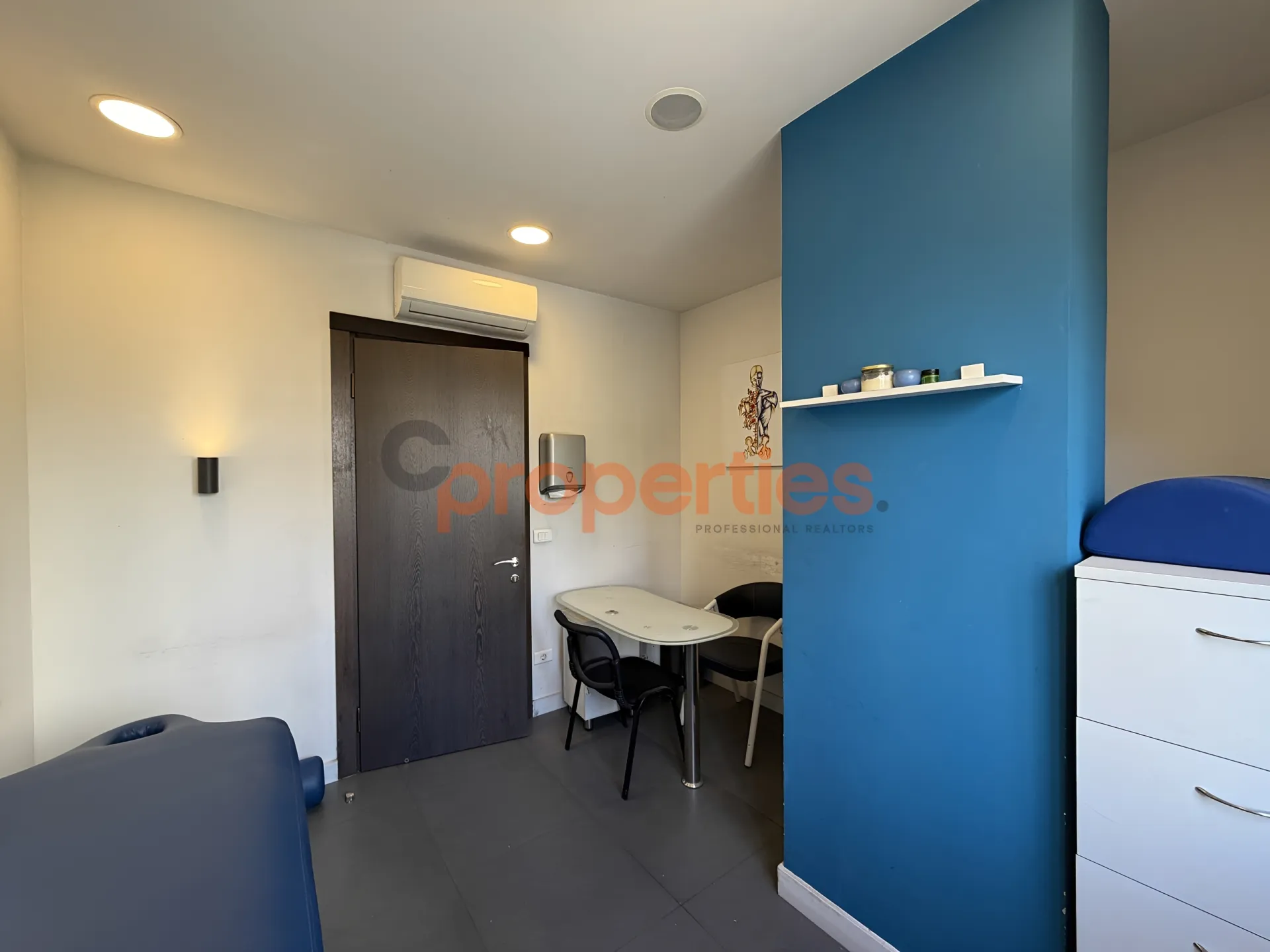 Office for Rent in Achrafieh