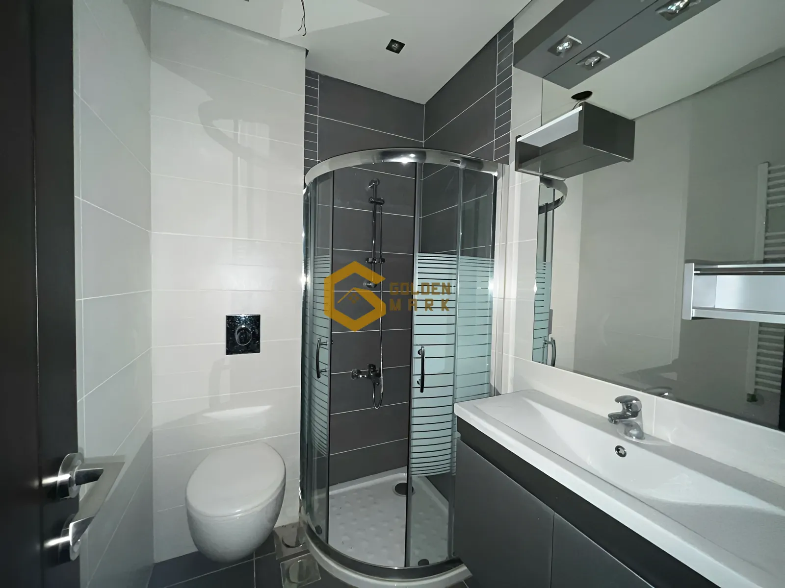 Apartment for Sale in Ballouneh