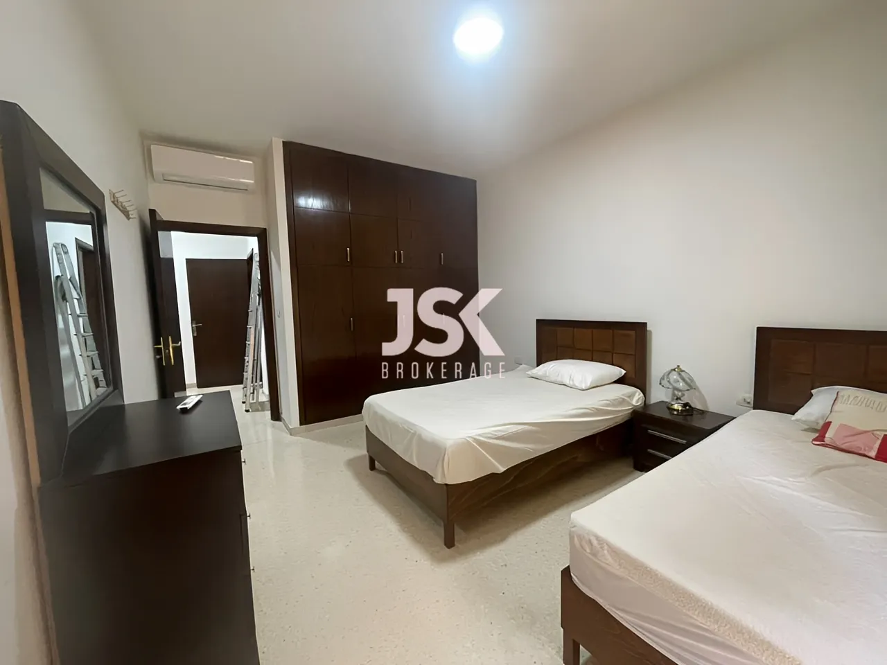 Apartment for Sale in Ain Al Mraiseh