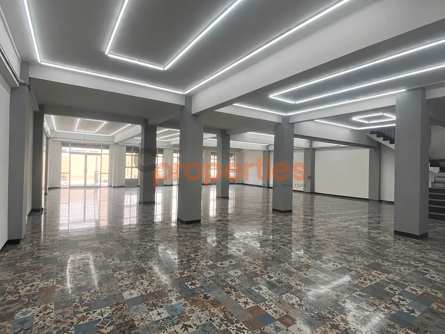Showroom for rent in Mkalles, Lebanon