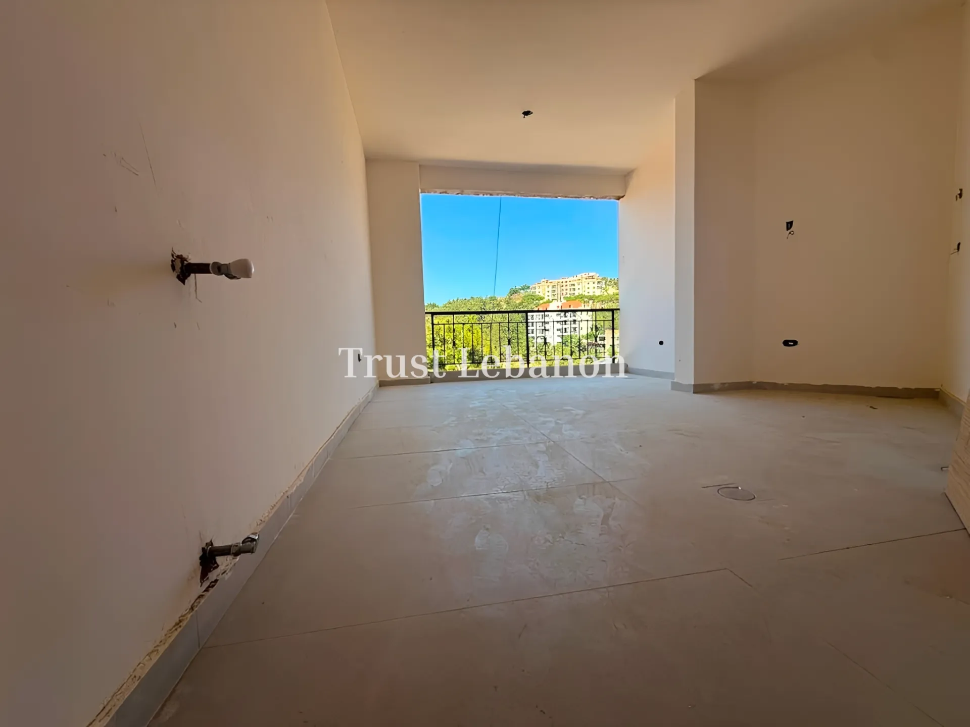 Apartment for sale in Douar, Lebanon - 2 bed, 2 bath