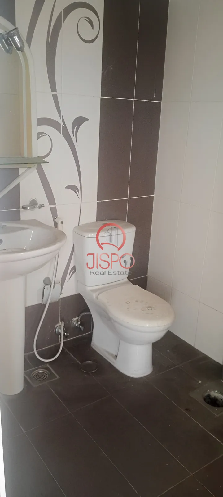 Apartment for Sale in Mar Elias refugee camp