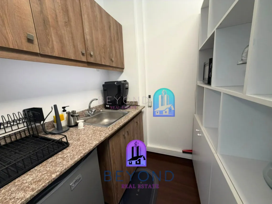 Office for rent in Ain Al Mraiseh, Beirut, Lebanon