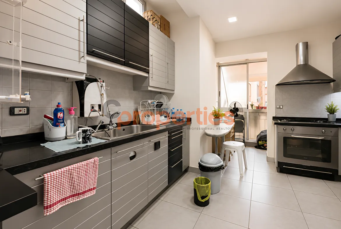 Apartment for Sale in Hamra