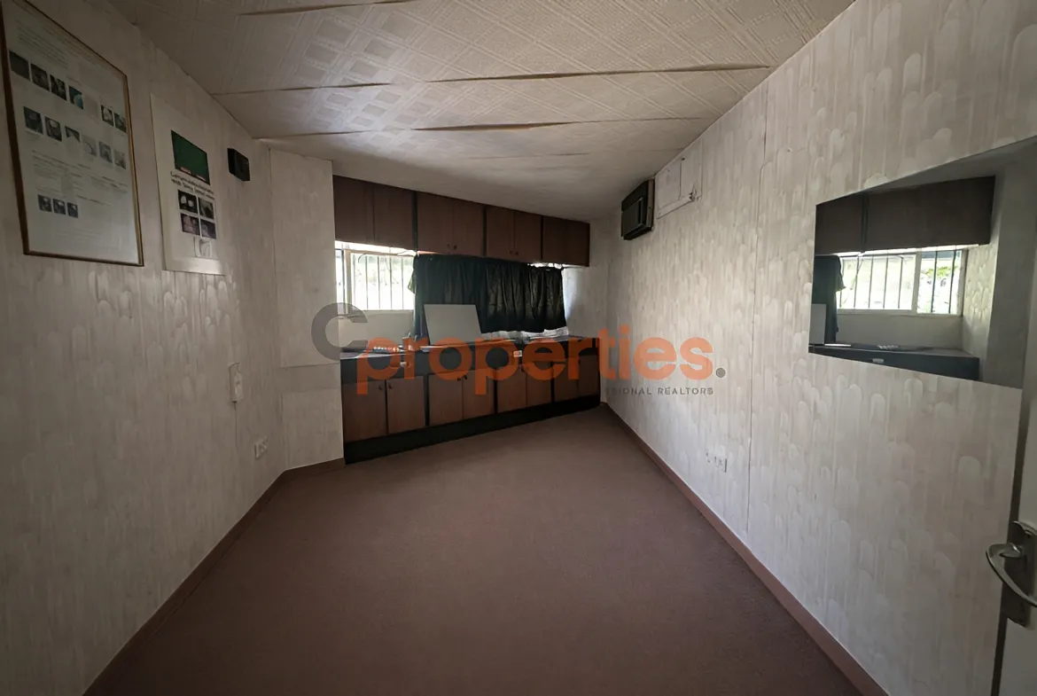 Shop for Rent in Achrafieh