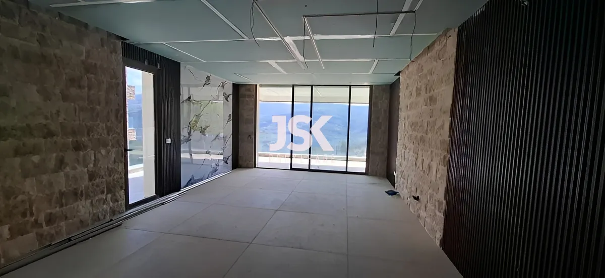 Apartment for Sale in Broummana, Lebanon - 1 bed, 1 bath