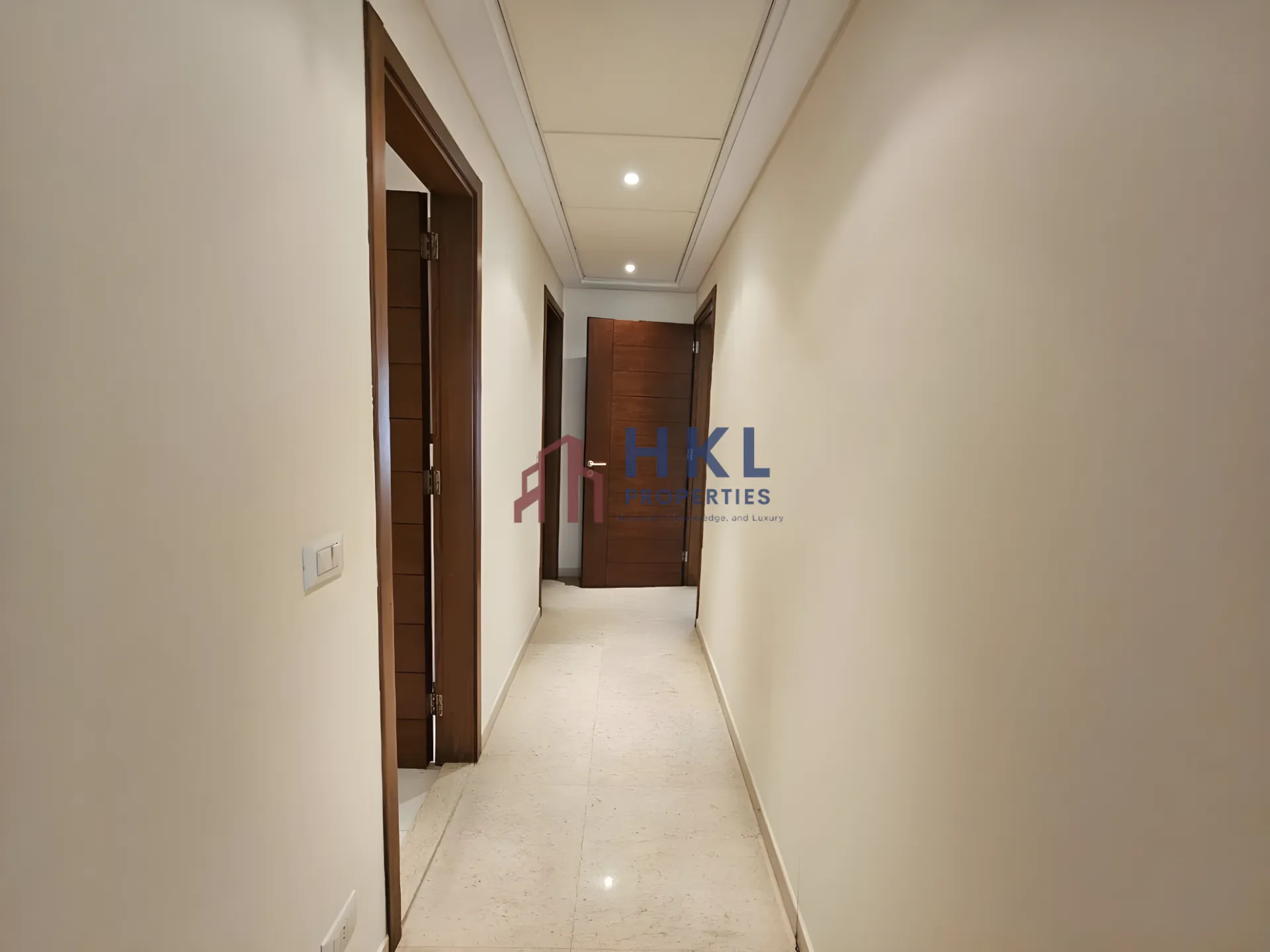 Apartment for rent in Hamra, Beirut, Lebanon - 4 bed, 4 bath
