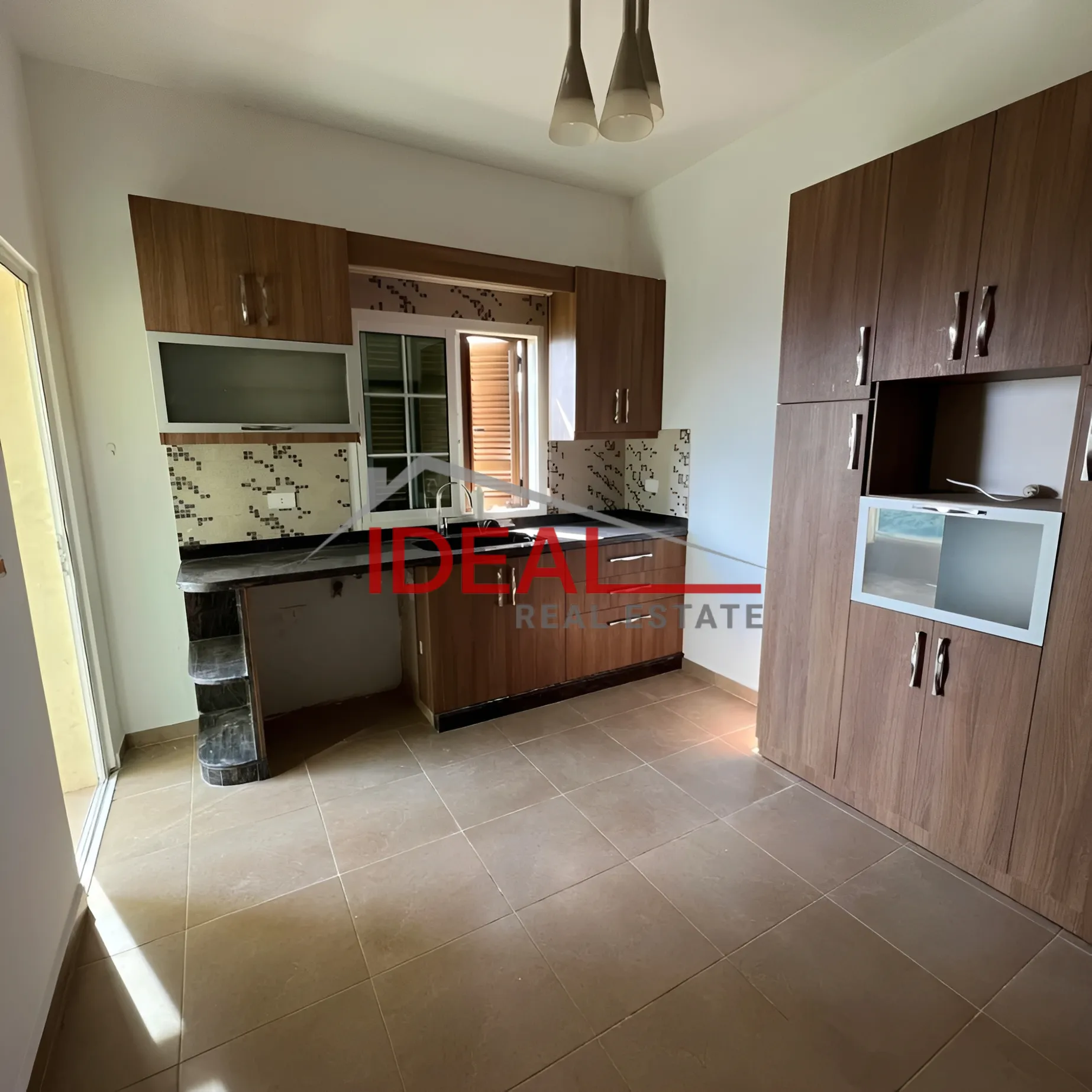 Apartment for Sale in Aabrine, Lebanon - 2 bed, 2 bath