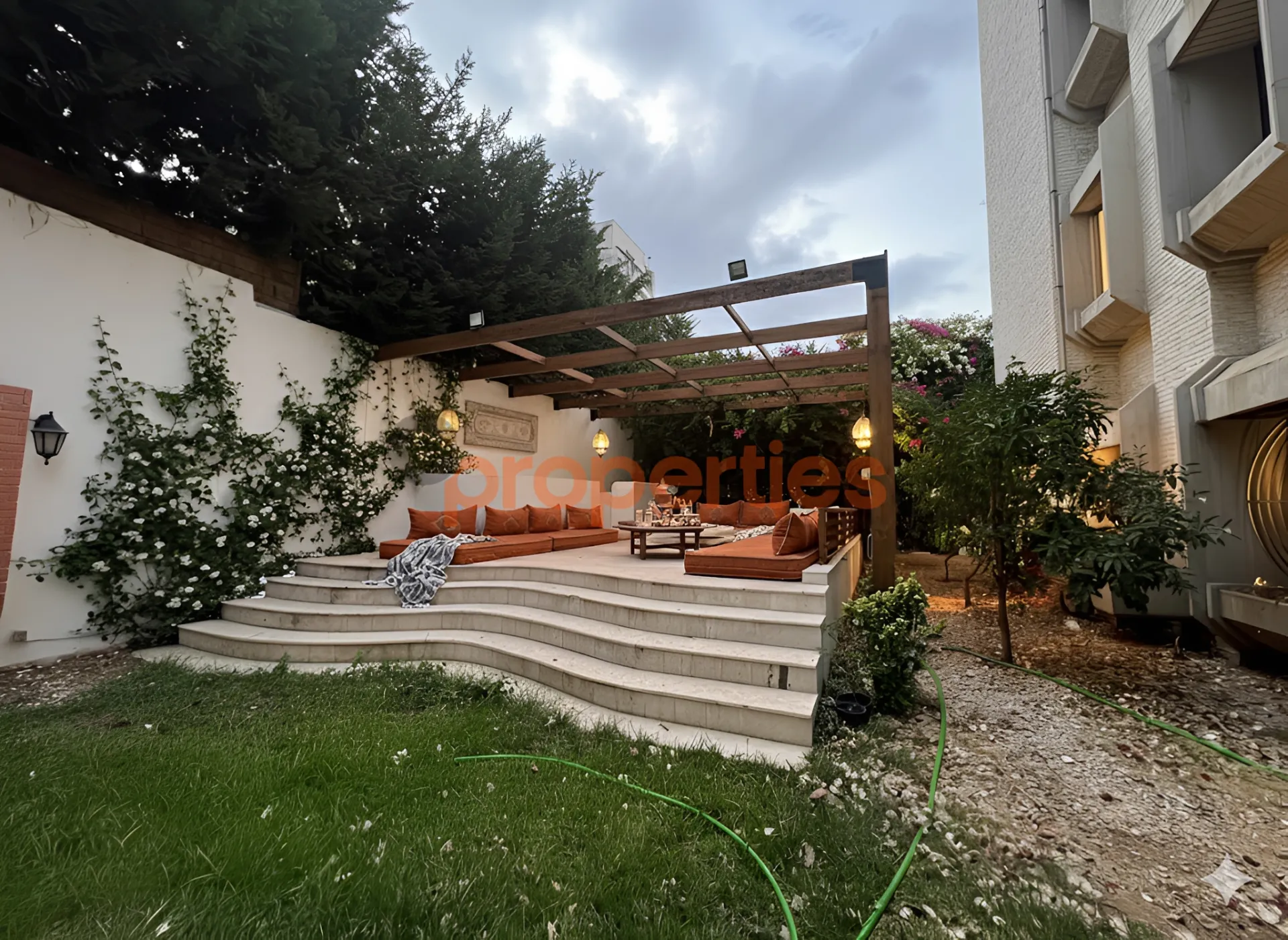 Apartment for Sale in Naqqache