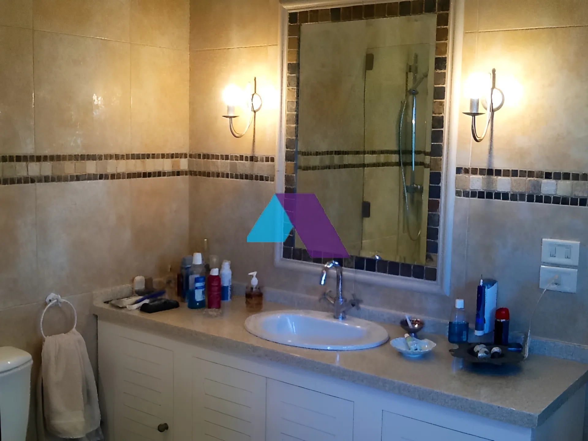 Villa for Sale in Baabdat