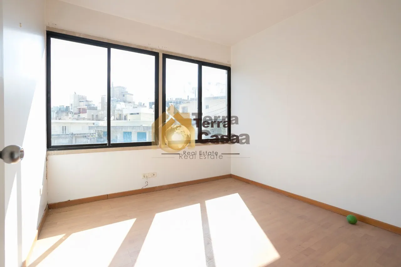 Office for sale in Achrafieh