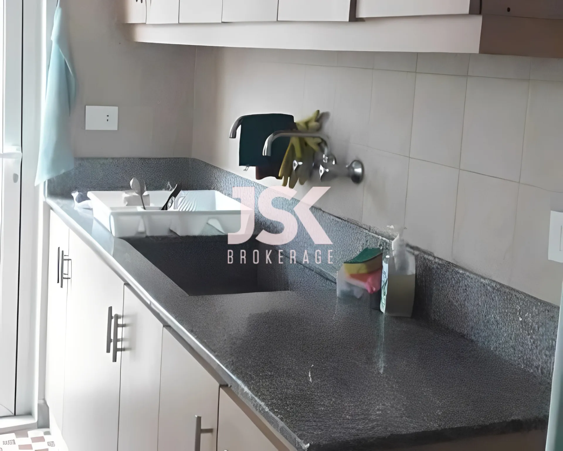 Apartment for Rent in Caree d'or, Achrafieh, Lebanon