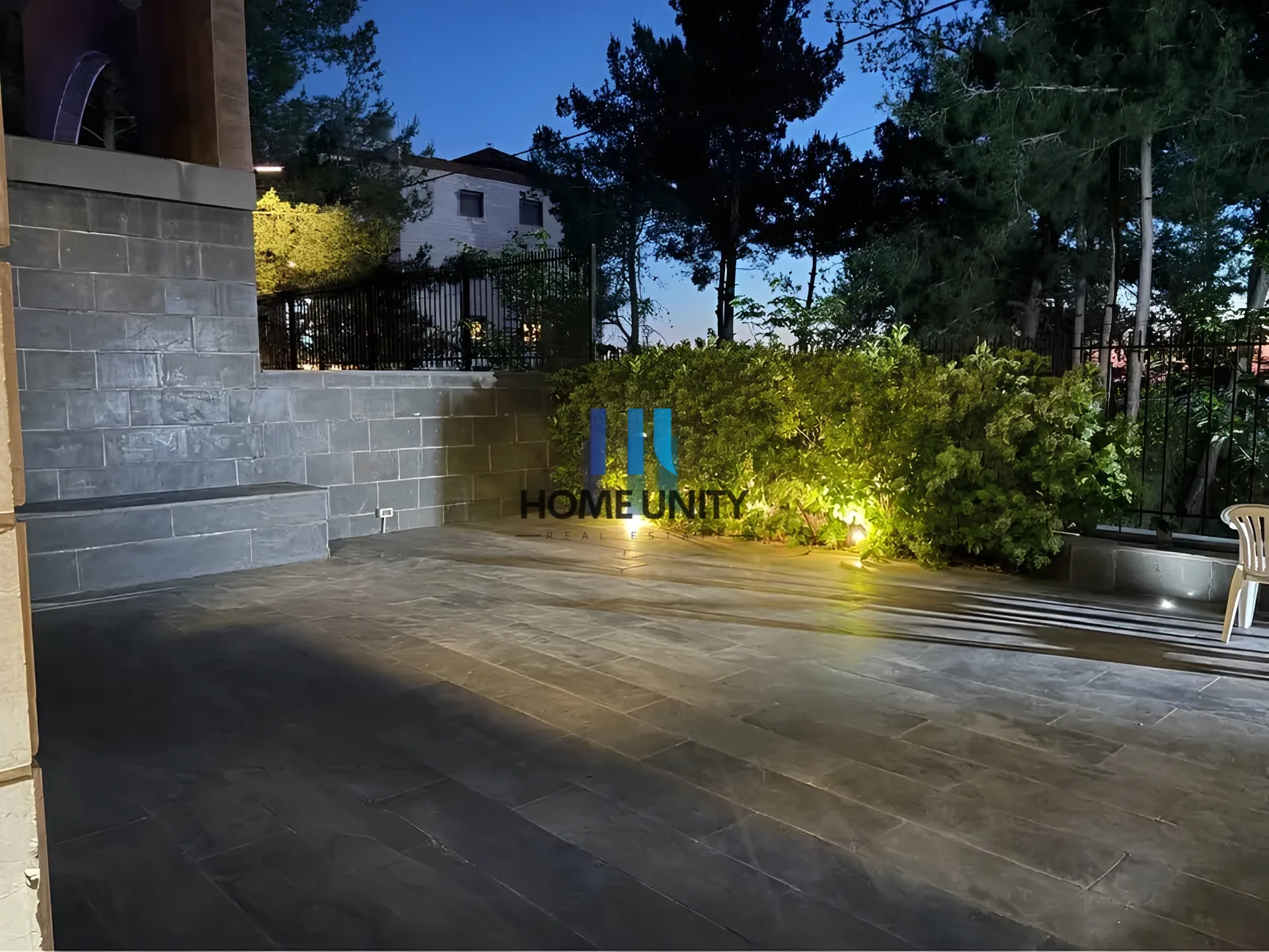 Villa for Sale in Shemlan