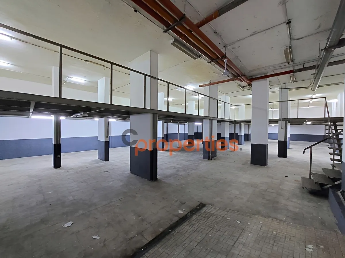 Warehouse for sale in Zalqa