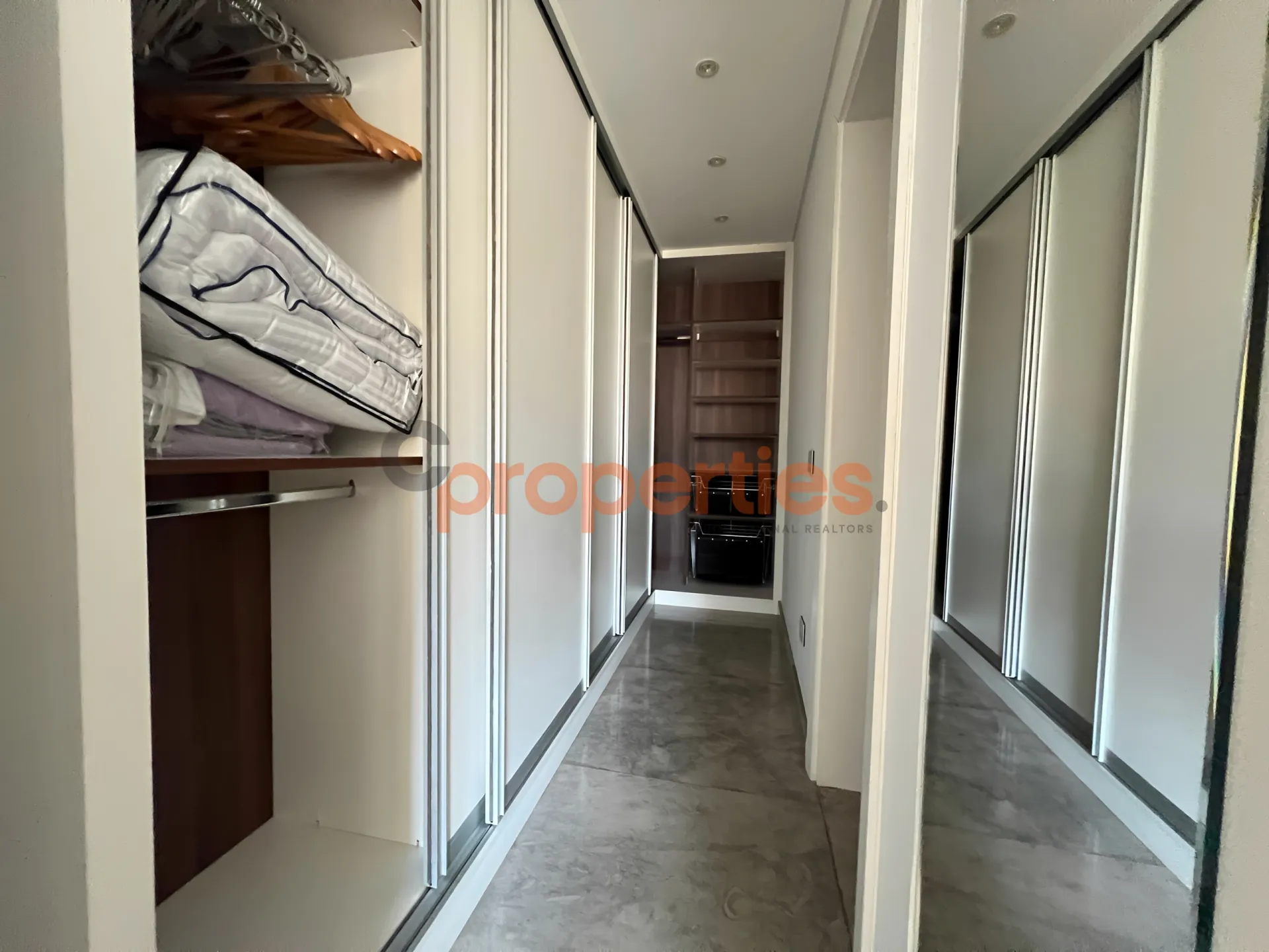 Apartment for Rent in Hamra