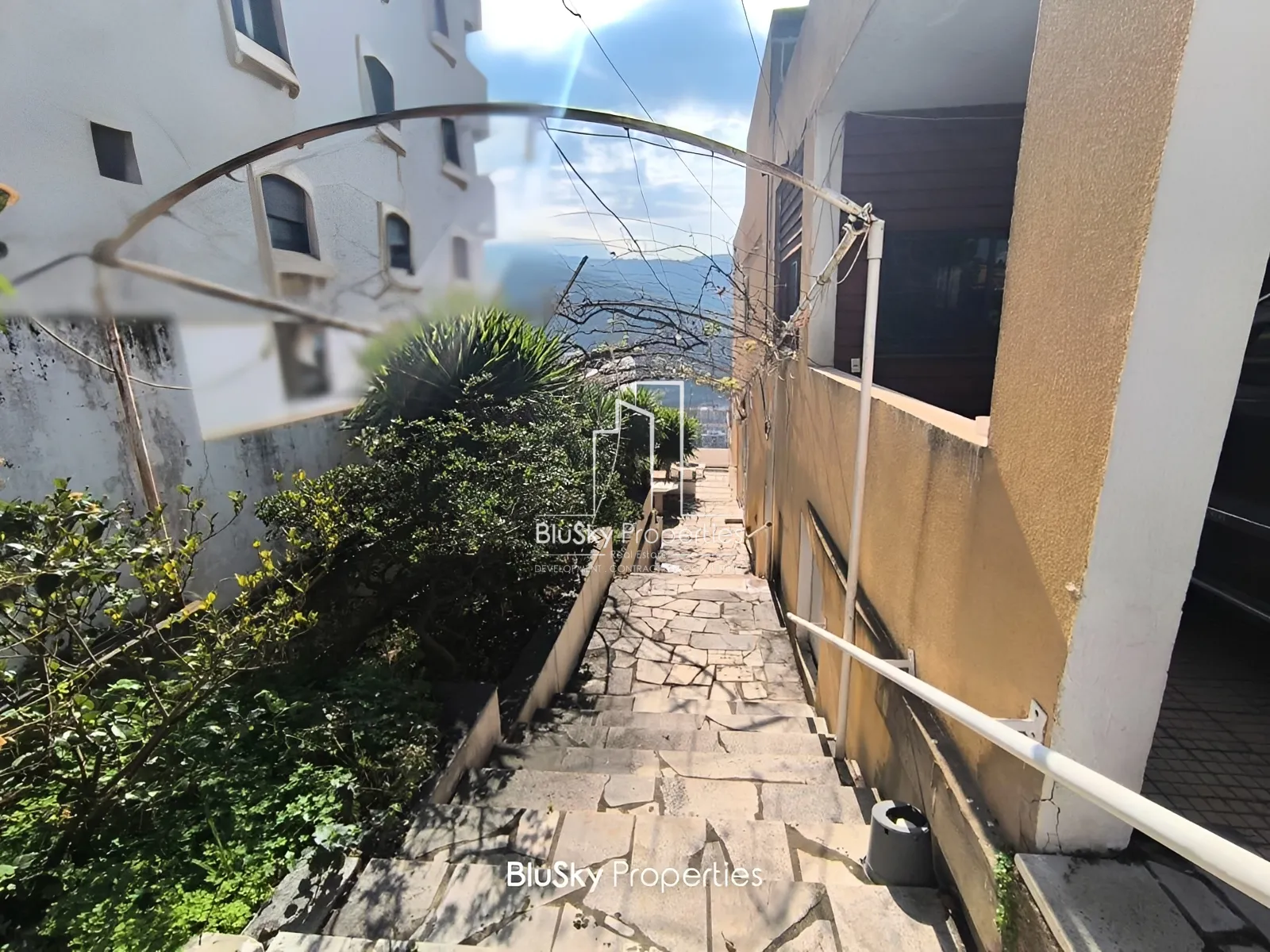 Triplex for Sale in Rabweh - 3 bed, 4 bath