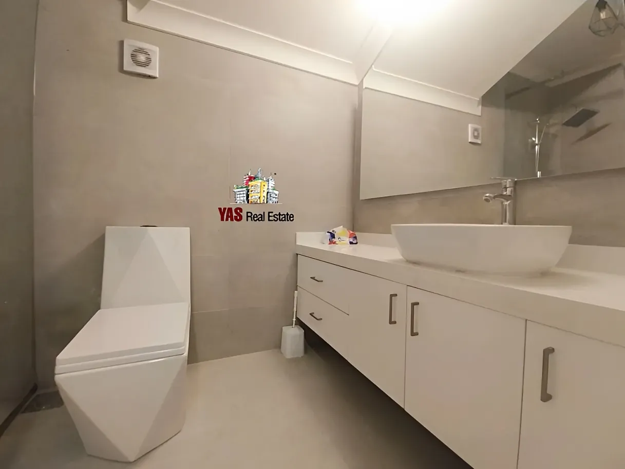 Apartment for Rent in Ballouneh - 3 bed, 4 bath
