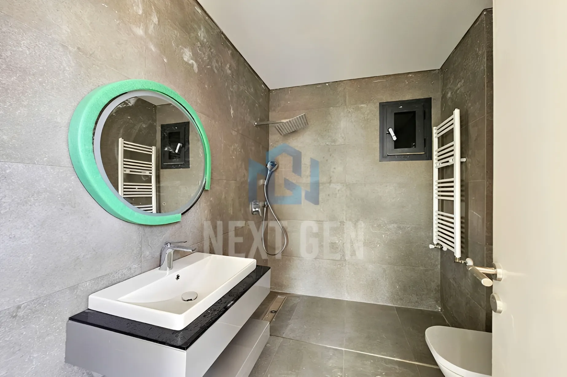 Apartment for rent in Ain Al Mraiseh, Beirut, Lebanon