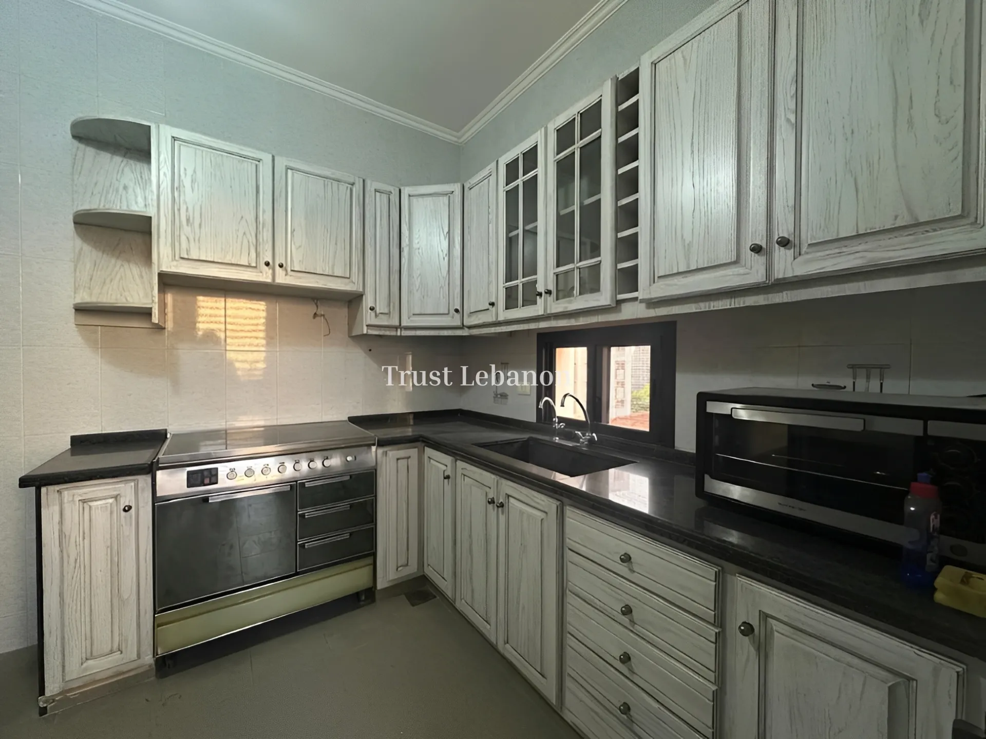 Apartment for rent in Horch Tabet, Lebanon - 2 bed, 2 bath