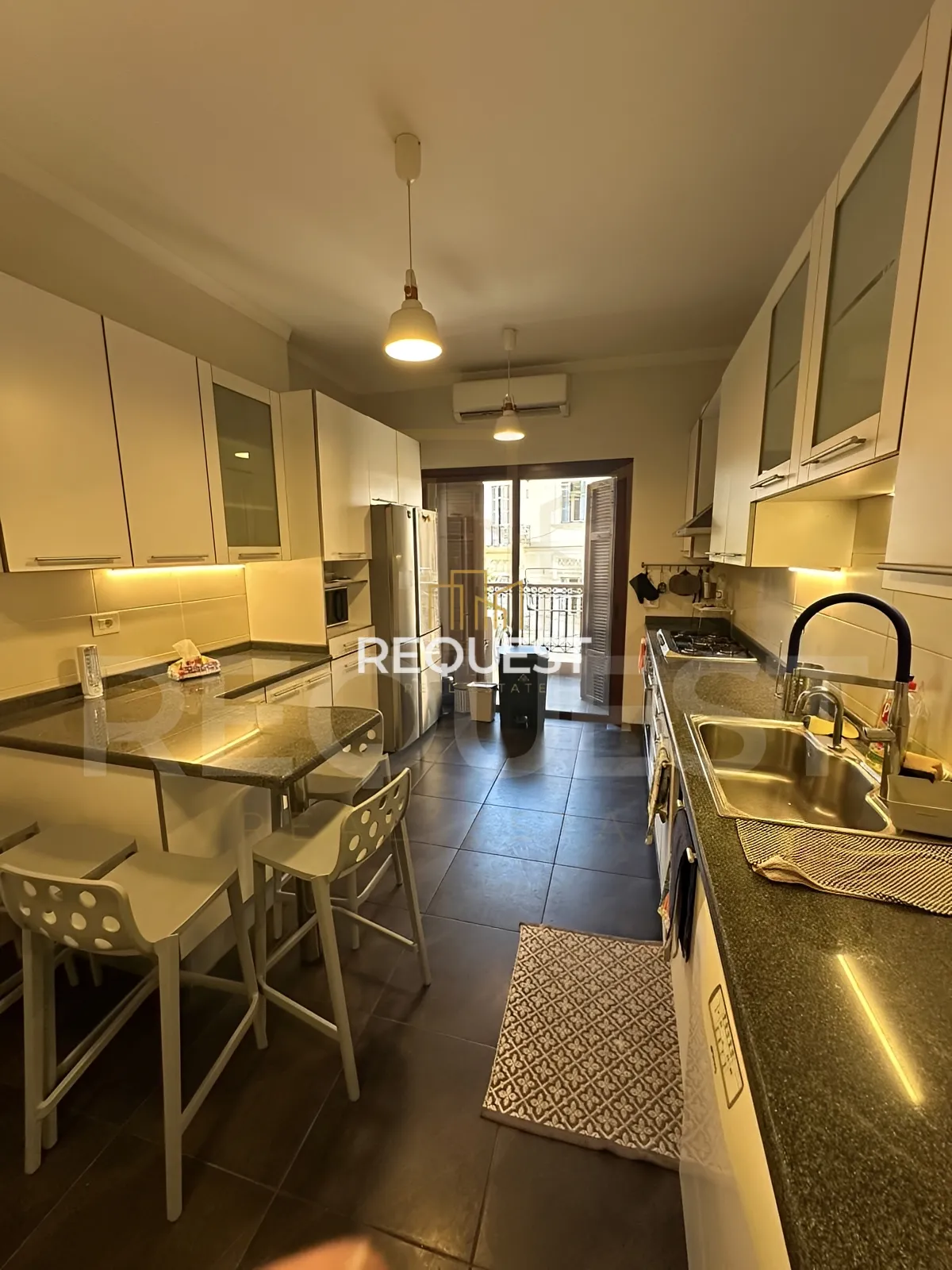 Apartment for rent in Sursock, beirut, lebanon