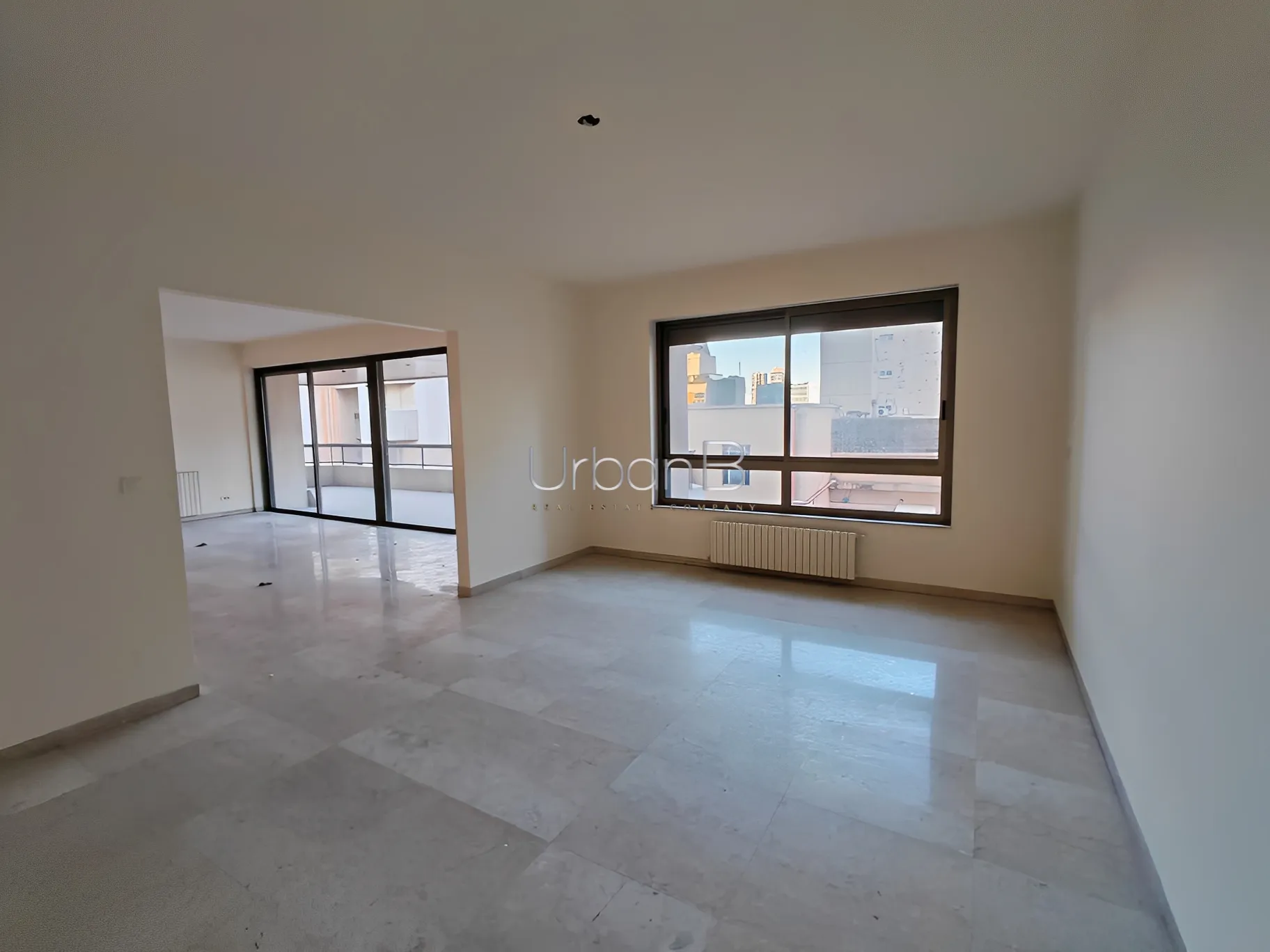 Apartment for Rent in Caree d'or, Achrafieh