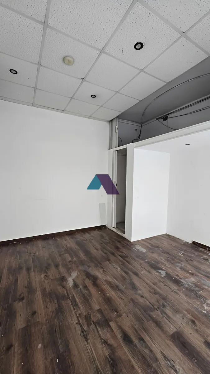 Shop for sale in Ain El Remmaneh