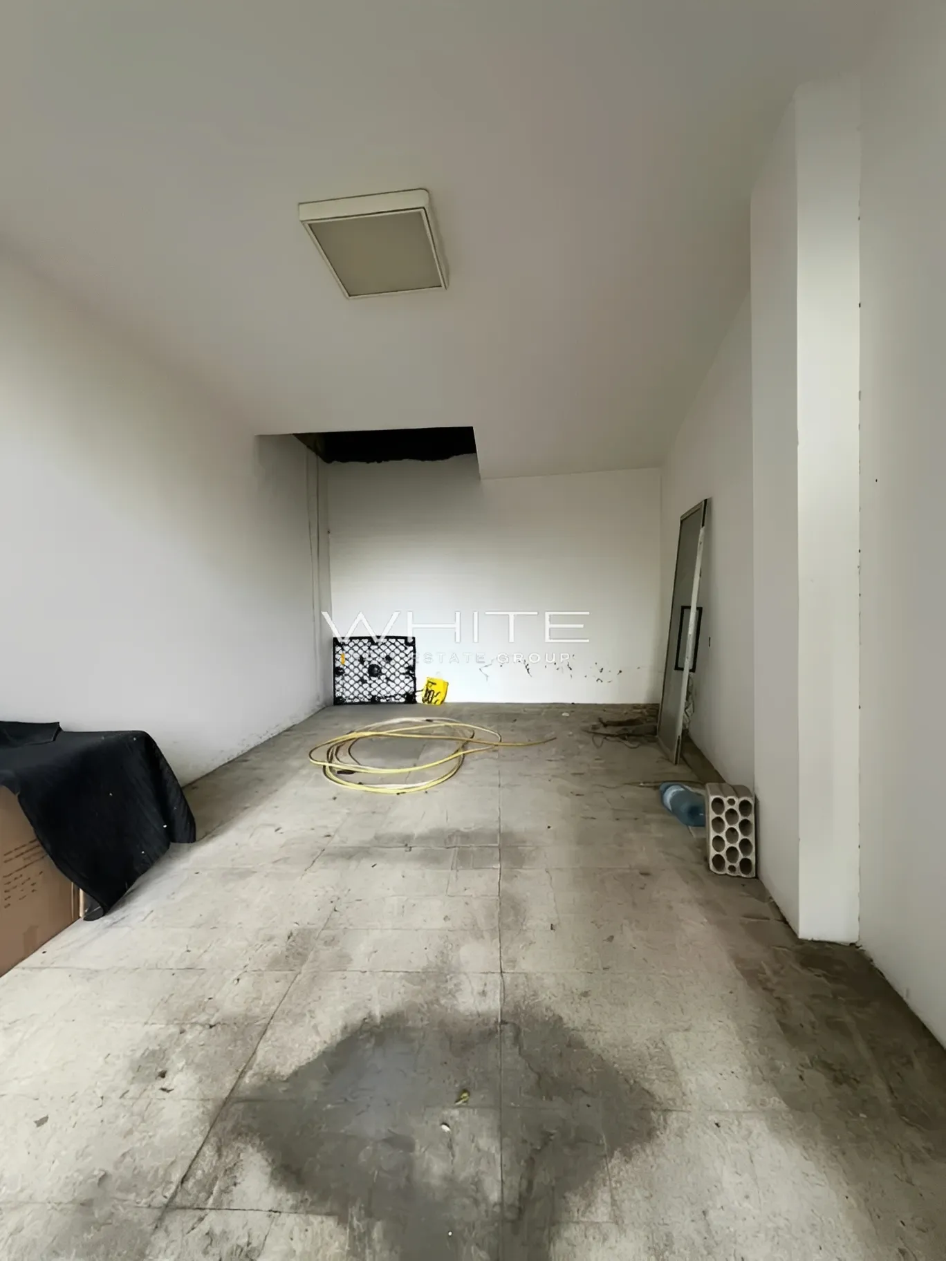 Shop For Rent in Achrafieh
