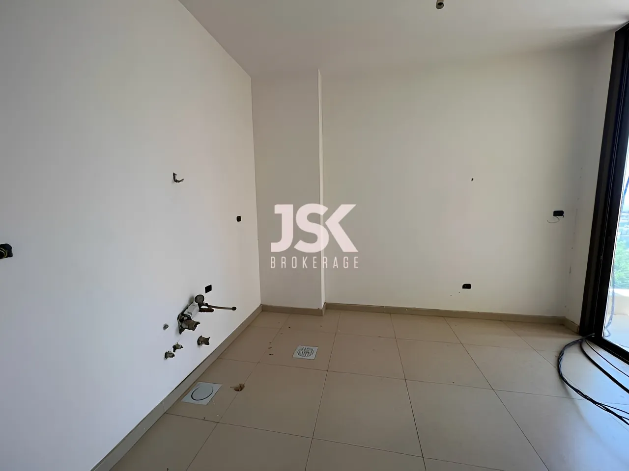 Apartment for Sale in Kfar Hbab - 3 bed
