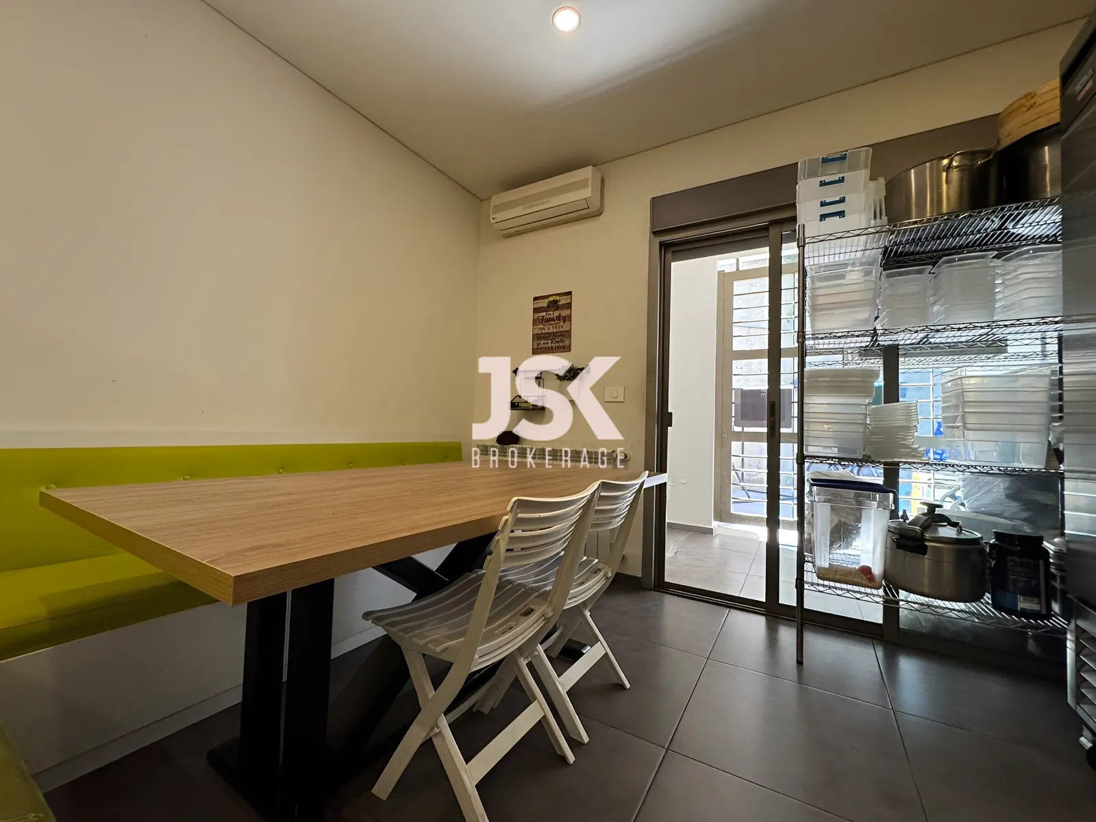 Apartment for Sale in Beit Meri